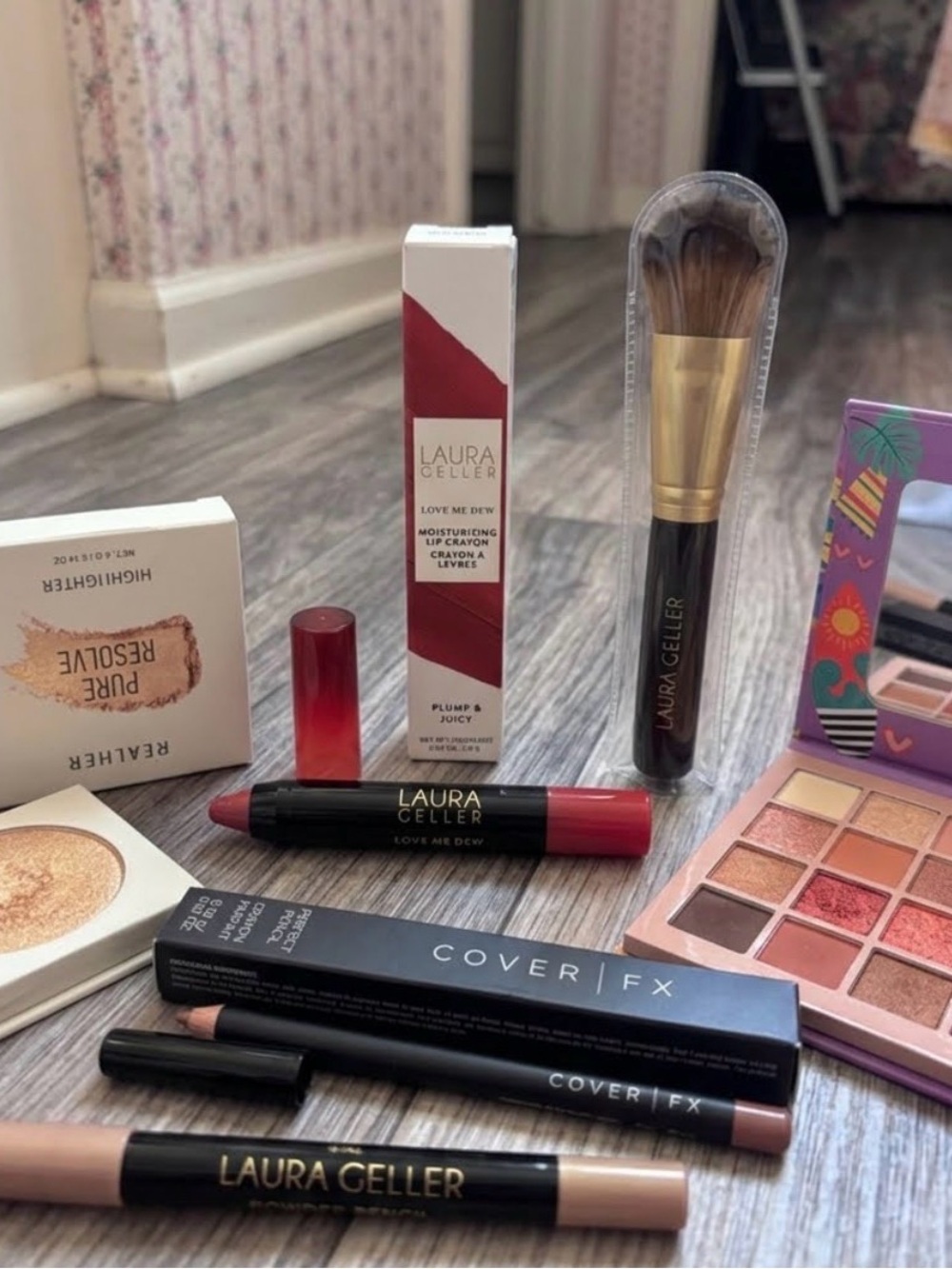 Chic Glow Makeup & Beauty Tools Bundle (6 Pieces)